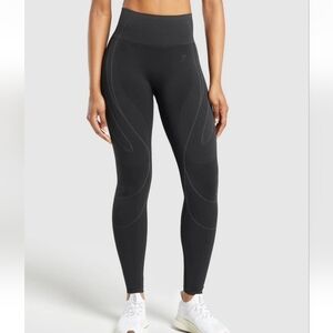 Gymshark - Contour Heart Seamless Leggings